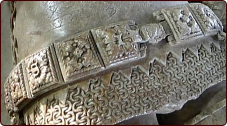 Detail der Grabplatte von Sir John Swinford, Northamptonshire, England, 1371 n. Chr.