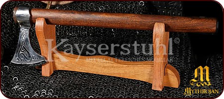 Tischständer aus Massivholz für ein Schwert oder eine Axt